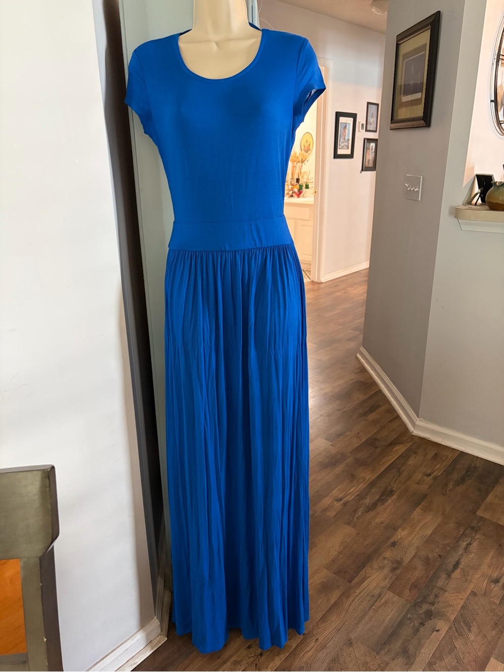 VENUS Women’s Royal Blue Jersey Short-Sleeve Maxi Dress - S